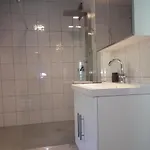 アパート Baker's Pond Two