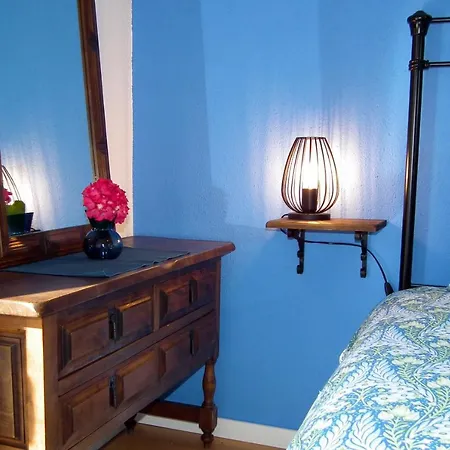 Baker's Pond Two Daire