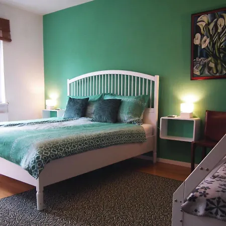 Baker's Pond Two Daire