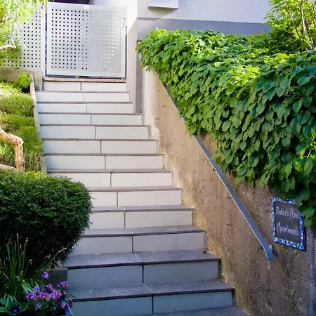 Daire Baker's Pond Two *